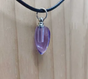 Lágrima violeta